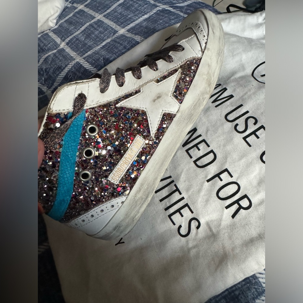 Hola vendo esto zapatos solo los use 2 veces perfectos las cajas no las tengo la